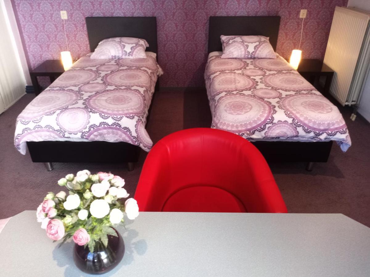 B&B Zevenkamp Bed & Breakfast Rotterdam, Netherlands